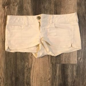 Women’s white jean shorts